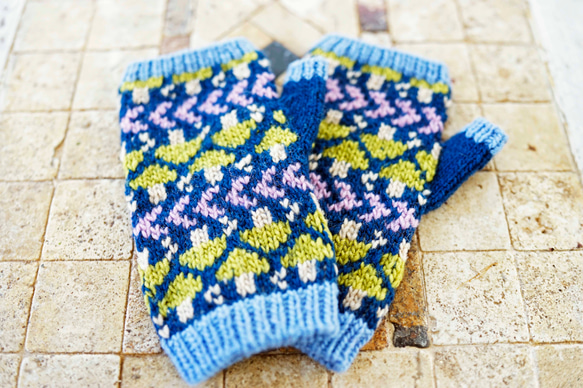 【即納可】ウール・編み込み手袋（N-410105）・ペルーニット 4枚目の画像
