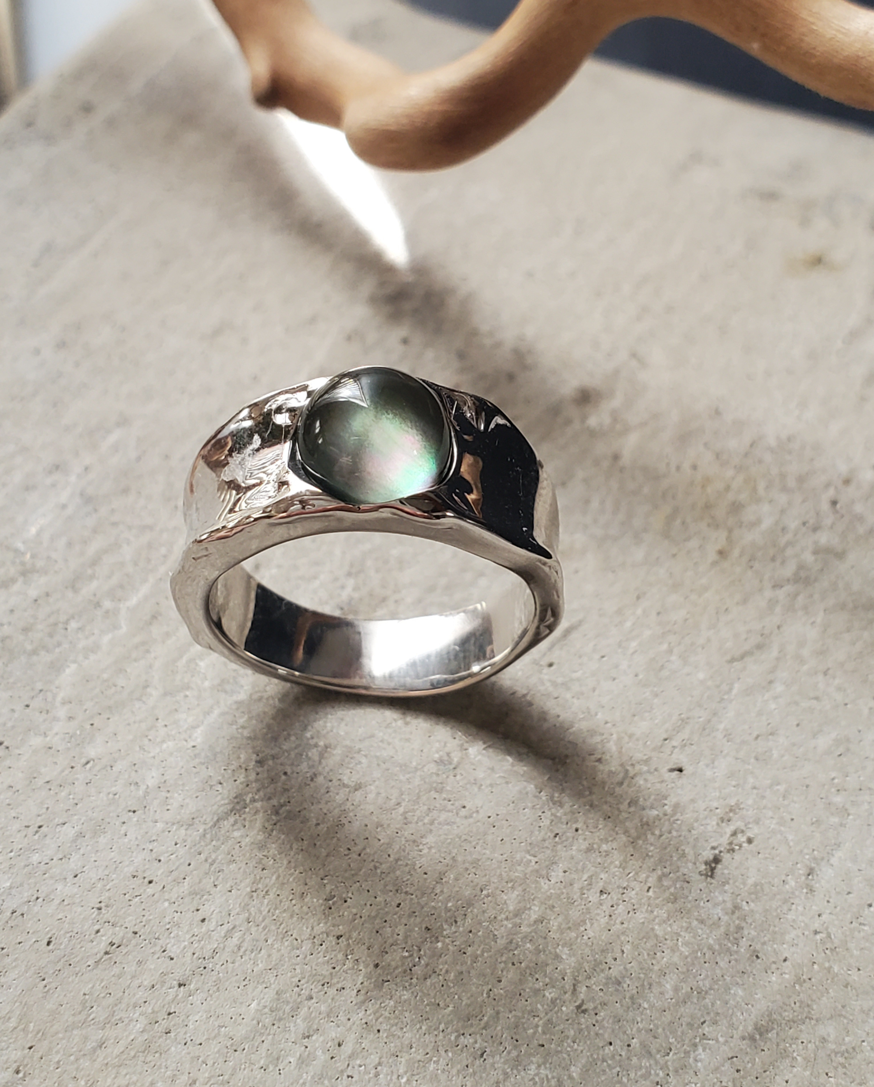 ブラックシェル×水晶ラウンドカボションSV925 リングRS-72