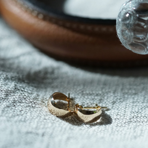 k10 フープ　ムーンフープ　ピアス 送料無料】K10 ムーンフープピアス 5mm×10mm ペア ピアス