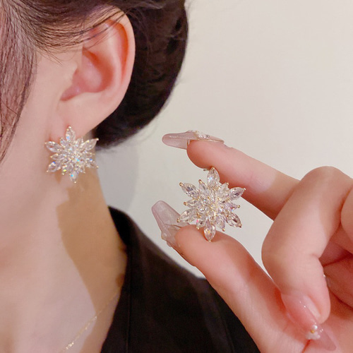 結晶ピアス ウェディング 揺れるピアス 結婚式 二次会 