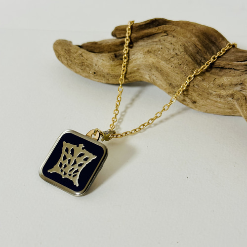 ピンバッジをネックレスにする留め具 ペンダントトップ SUE TECH 通販