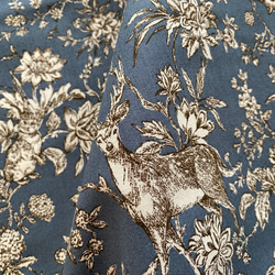 人気生地！『トワルドジュイ　Toile de Jouy　フォレスト　ダークブルー』～巾110cm×50㎝単位でカット～ 2枚目の画像