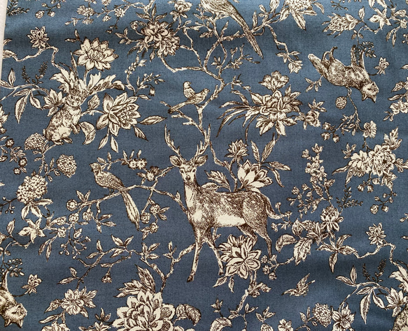 人気生地！『トワルドジュイ　Toile de Jouy　フォレスト　ダークブルー』～巾110cm×50㎝単位でカット～ 5枚目の画像