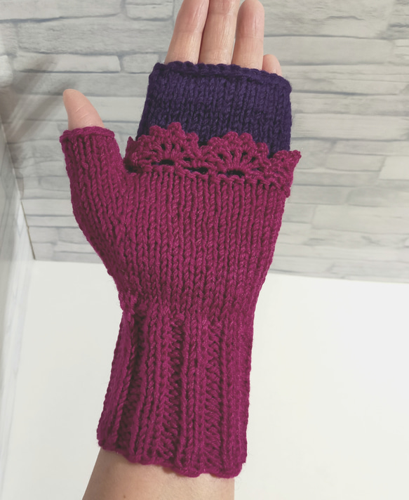 ハンドウォーマー　紫色　ウール100%　編み物　手編み　レース編み　① 5枚目の画像
