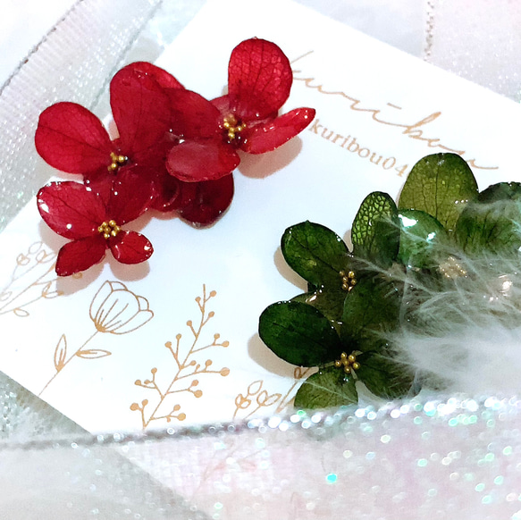 【超早割祭り2023】Christmasカラーの紫陽花ピアス。 2枚目の画像