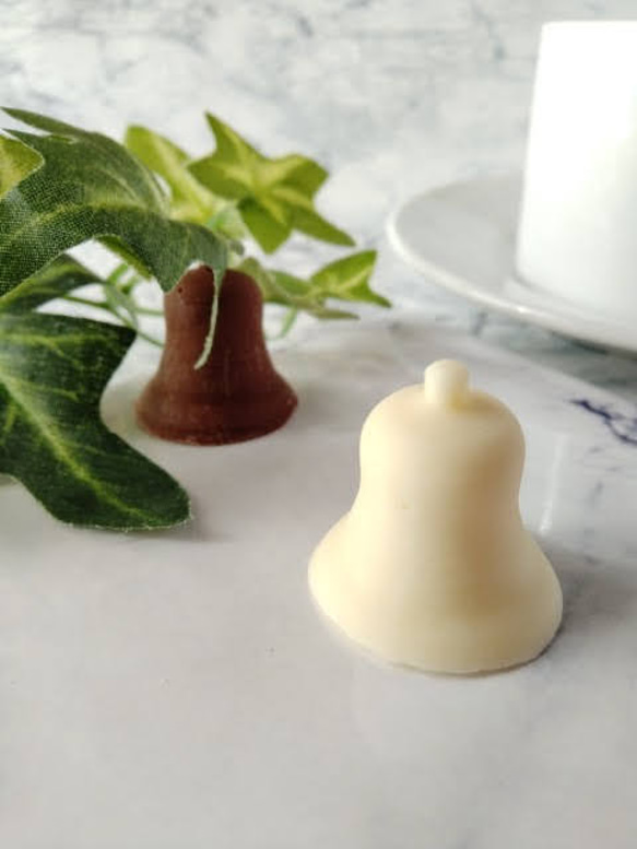 ベルのチョコレート型（２２）シリコン型　シリコンモールド　お菓子　手作り　プレゼント 1枚目の画像