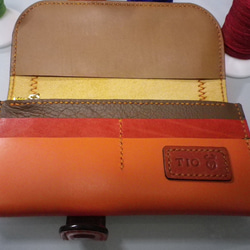 【送料無料】ツートンカラー　オレンジとイエローの総手縫い本革長財布　ＴＩＯーＮ０４１ 4枚目の画像
