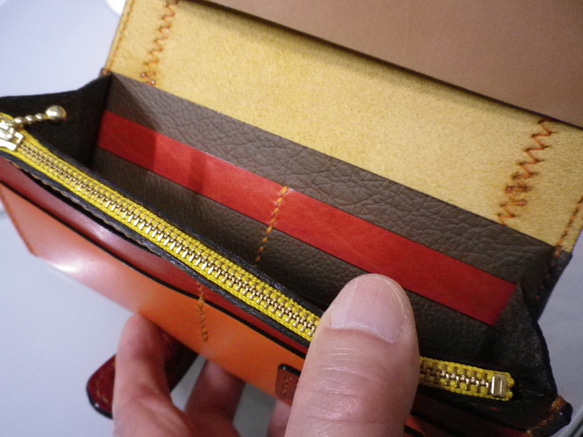 【送料無料】ツートンカラー　オレンジとイエローの総手縫い本革長財布　ＴＩＯーＮ０４１ 8枚目の画像