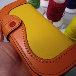 【送料無料】ツートンカラー　オレンジとイエローの総手縫い本革長財布　ＴＩＯーＮ０４１ 6枚目の画像