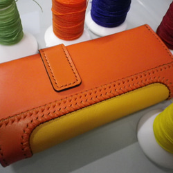 【送料無料】ツートンカラー　オレンジとイエローの総手縫い本革長財布　ＴＩＯーＮ０４１ 2枚目の画像