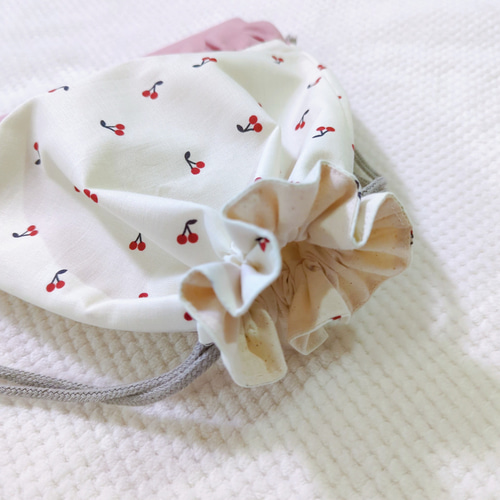 【受注製作】フリル　巾着　コップ袋　チェリー　さくらんぼ 受注製作】フリル 巾着 コップ袋 チェリー さくらんぼ その他入園