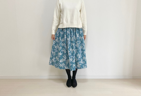 ♦︎北欧リーフ柄　コーデュロイギャザースカート   エメラルドブルー 3枚目の画像