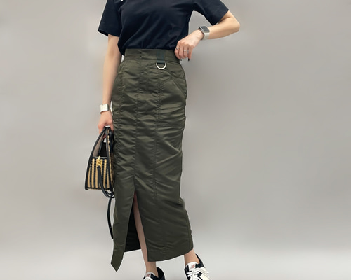 sacai MA-1デザイン タイトスカート sacai MA-1デザイン タイトスカート