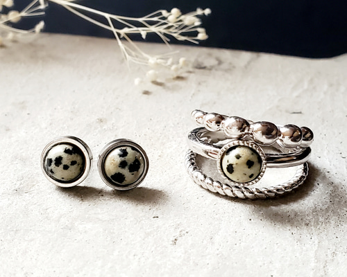 606e47f4c08422e181a108cd4f94eb