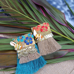 ハワイアン風ブローチ(ターコイズブルー色・フラガール風・バッグチャーム・珊瑚・貝殻・トロピカル・インド刺繍リボン) 8枚目の画像