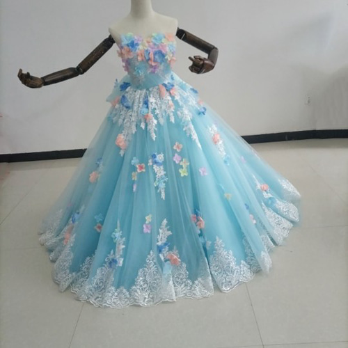 輝きな光彩を放つ ベアトップ カラードレス 花モチーフふっ 輝きな光彩を放つ ベアトップ カラードレス 花モチーフふっ