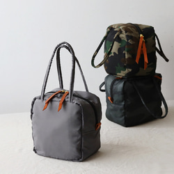 ラスト1 最終SALE Mサイズ クッション入ナイロン生地ミニ