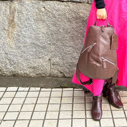 <50％OFFSALE> 【カードケース付き カラフルビーンズリュックR 】レザーリュック（本革) CHOCO 10枚目の画像