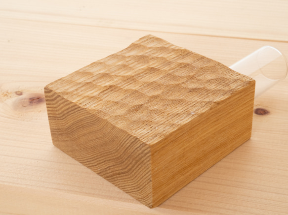 木製フラワーベース「kikko」 タモ無垢材　一輪挿し 4枚目の画像