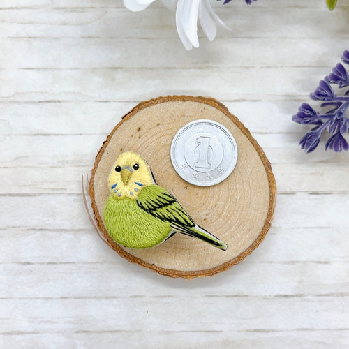 セキセイインコ グリーン 刺繍 ブローチ（ インコ 鳥 小鳥 ） ブローチ