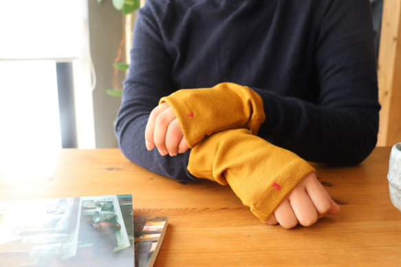 綠松石藍冬季搭配聖誕軟臂保暖器 100% 細羊毛傳統手套 免費送貨 第13張的照片
