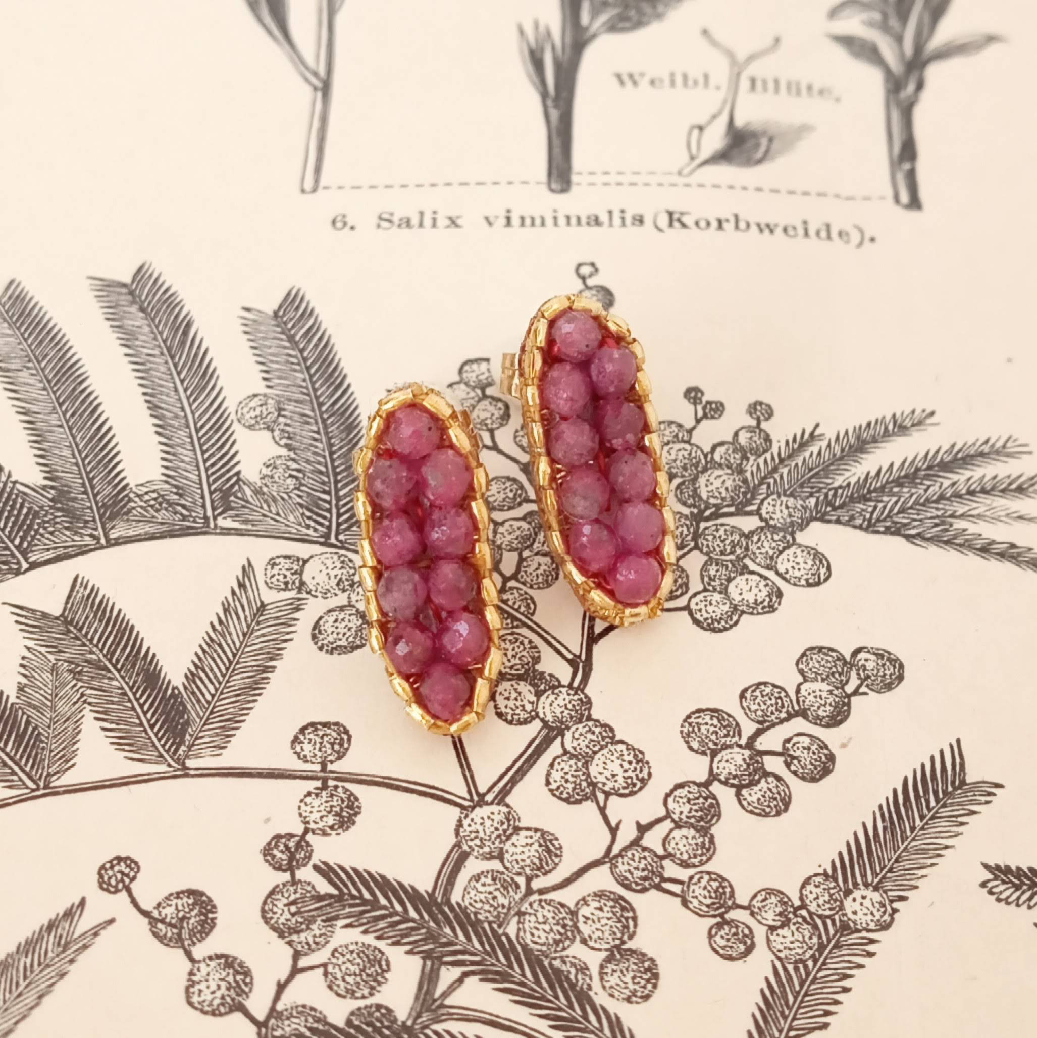 ルビーのロングピアスL