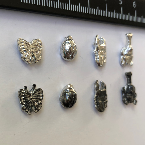 楽天市場】選べる13種類 昆虫 生き物 スタッドピアス 1P 片耳用