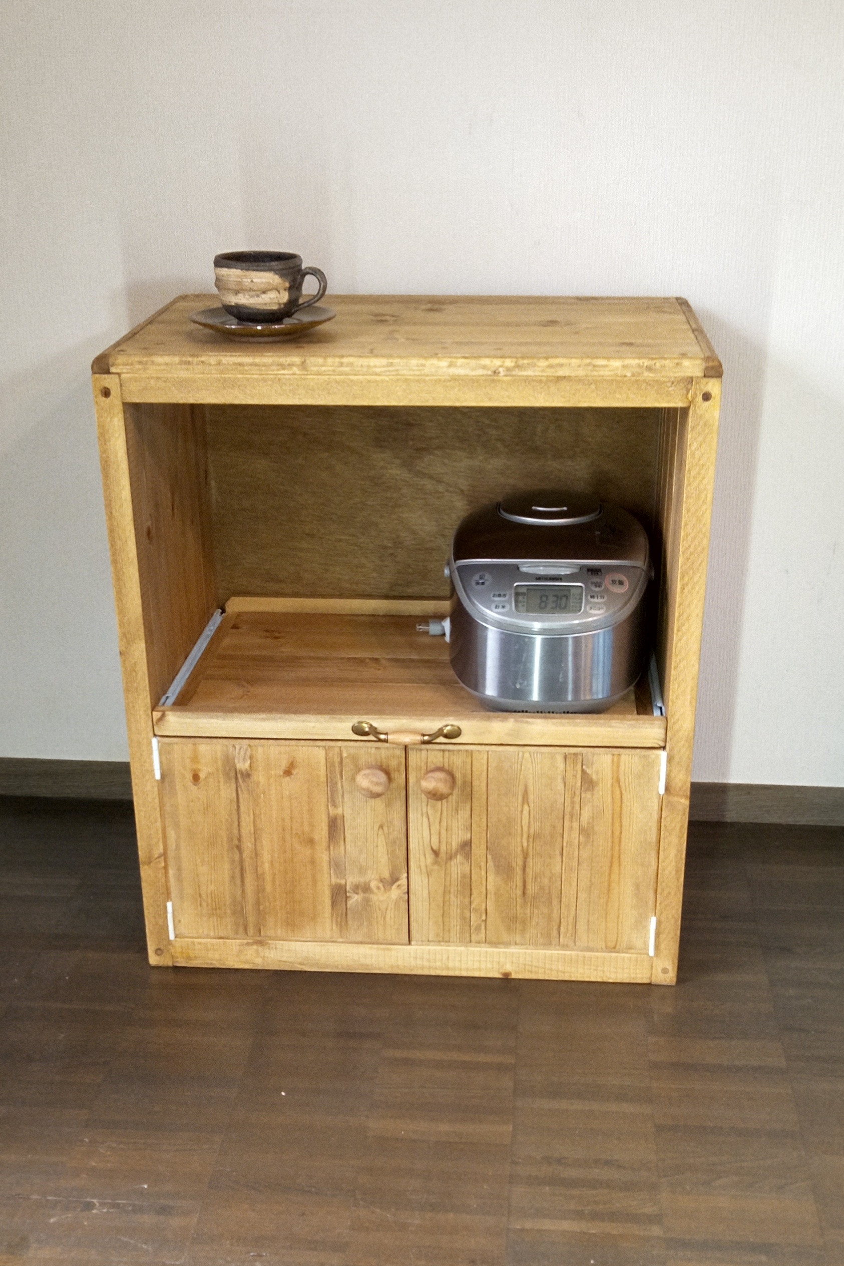 No81【✴️空間の主役】　キッチンキャビネット、天然無垢材、