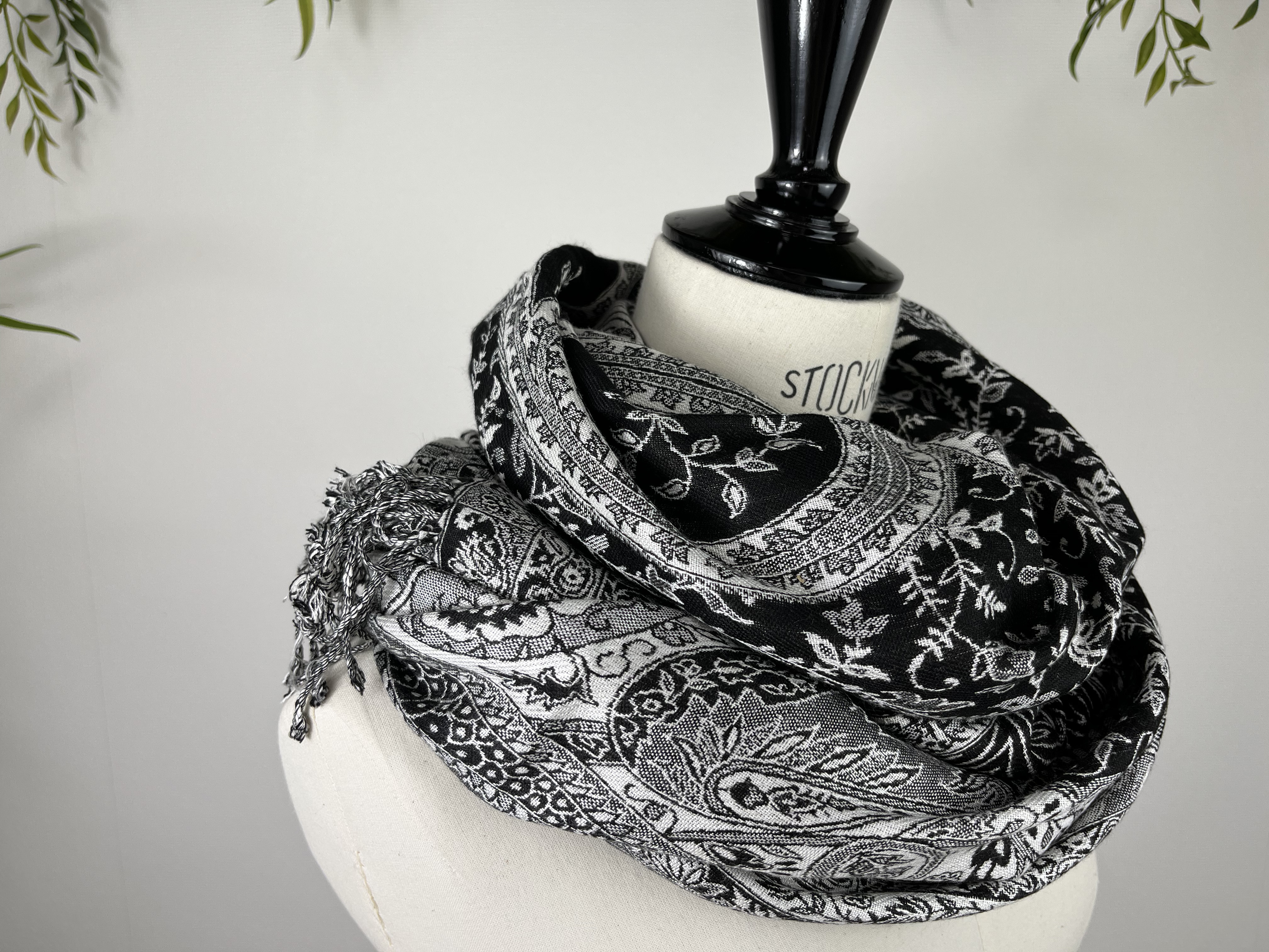 RUDE GALLERY / STOLE -PAISLEY | AUDIO BLOG