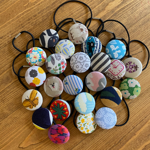 83 ハンドメイド くるみボタンヘアゴム