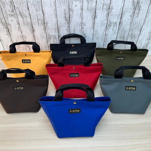 【美品✨】チーバ　 舟型　トートバッグ　ブラック　旅行　大容量 美品✨】チーバ 舟型 トートバッグ ブラック 旅行 大容量