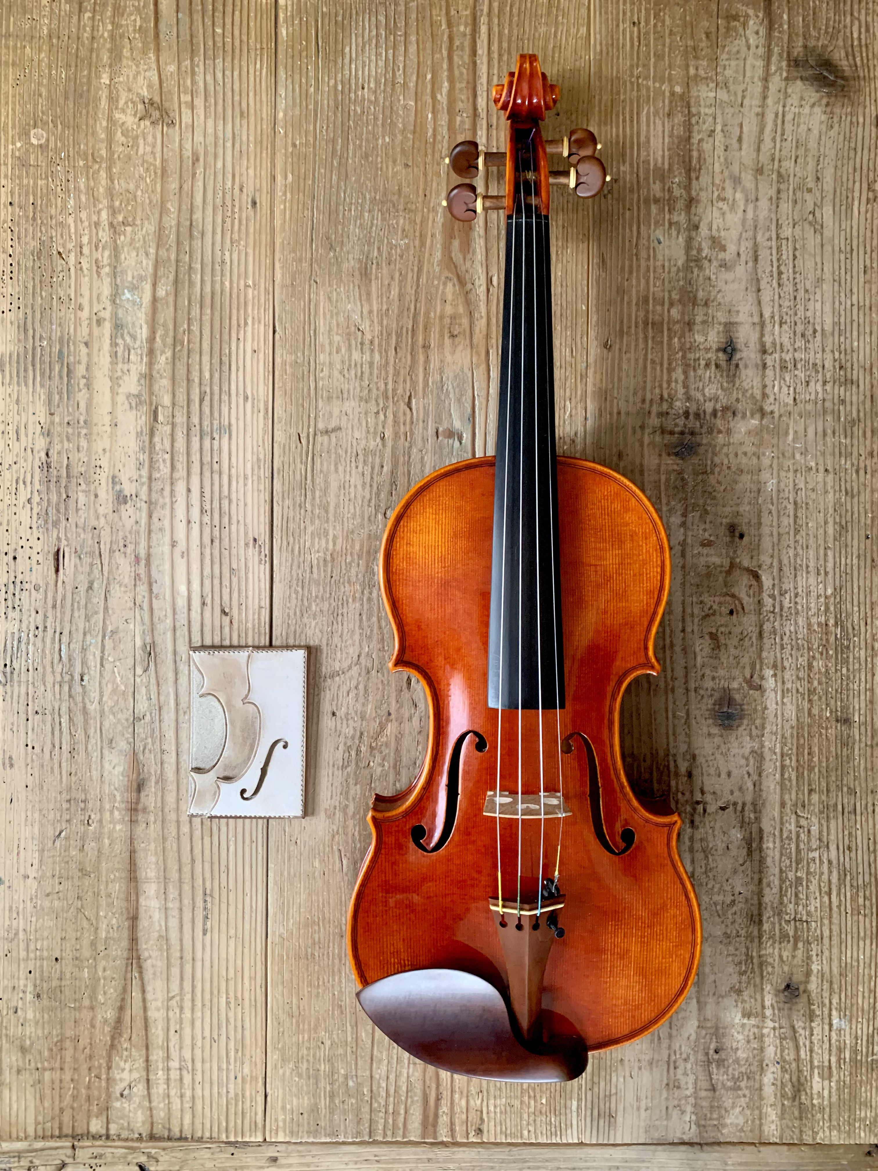 手縫いで創った革のパスケース『Dessin - Topolino 66』