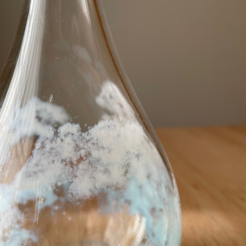 青空と雲の花瓶 Mサイズ 手作り吹きガラス作品で心豊かに 一輪挿し