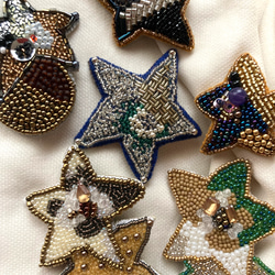 SALE  星と円　ビーズ刺繍ブローチ 4枚目の画像