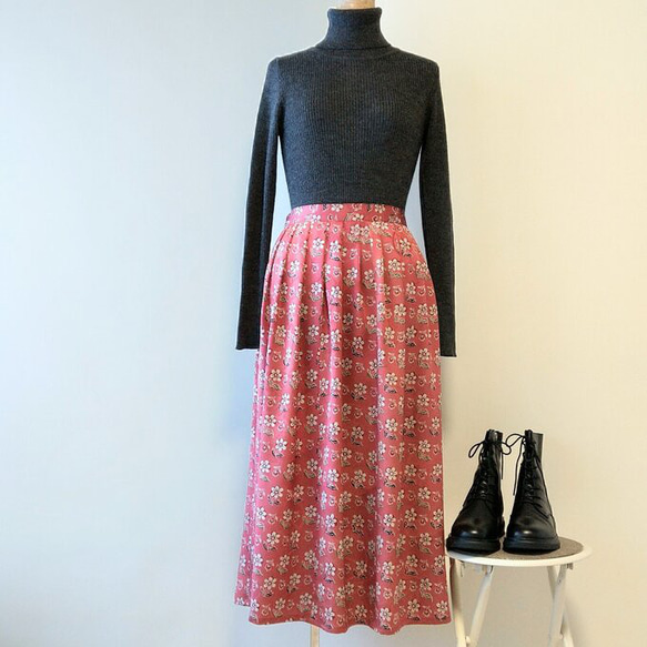 着物リメイク　ローズピンクの花柄スカート　B 1枚目の画像