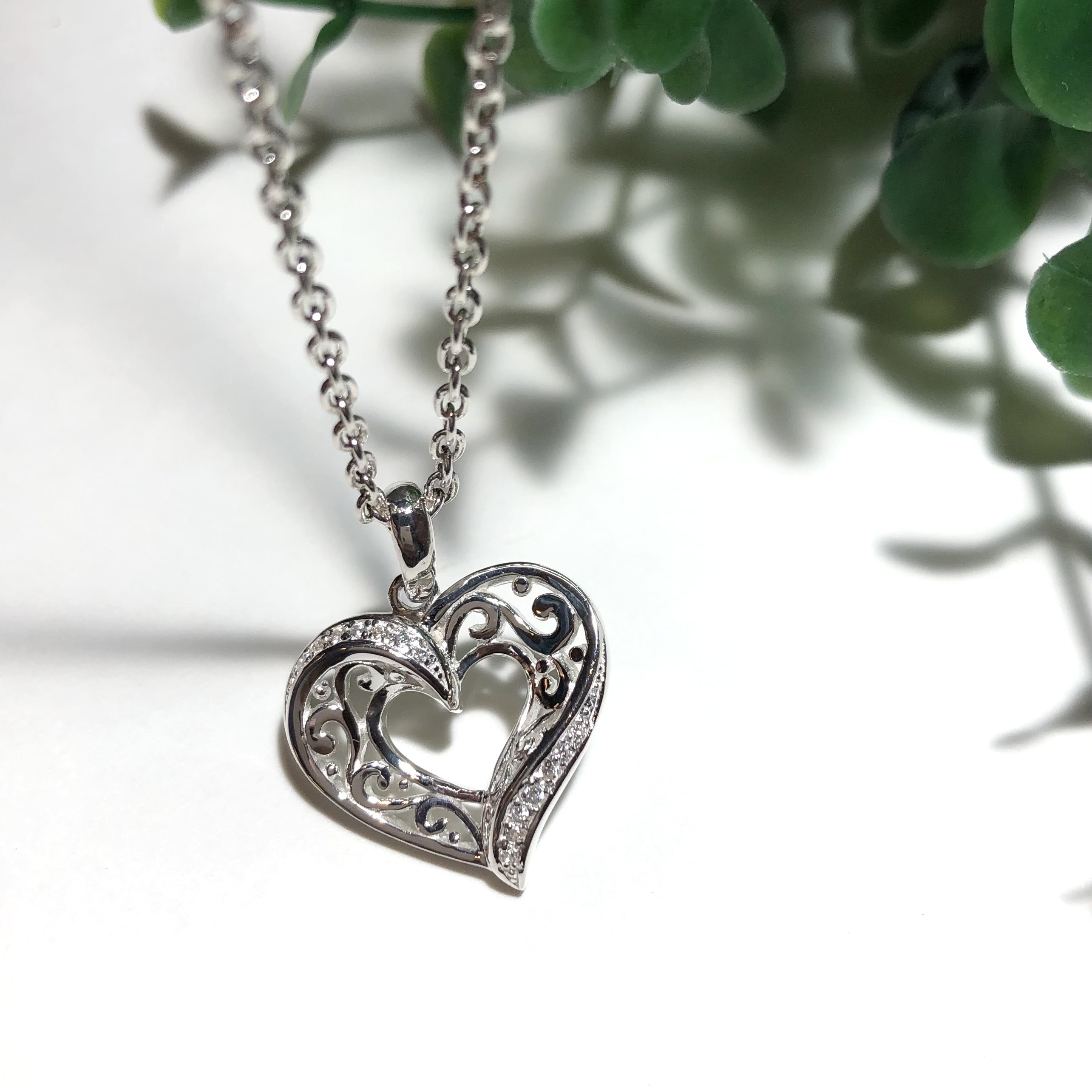 純銀製＊ハート 透かし唐草デザインペンダント