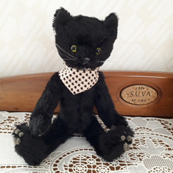 misen2014さま】vintage ❀ グリーンの瞳 小さな くろ猫ちゃん