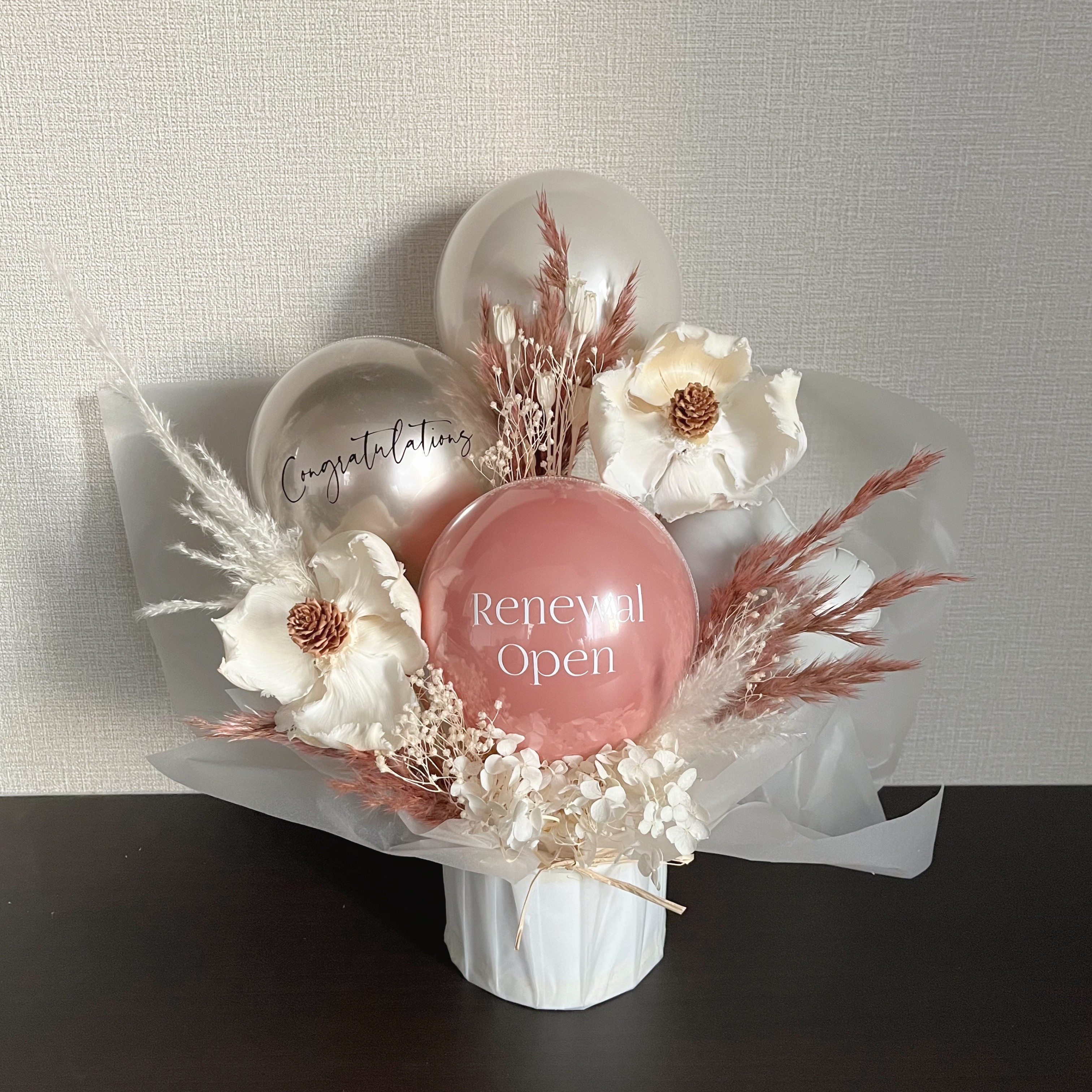 rose gold palm arrange