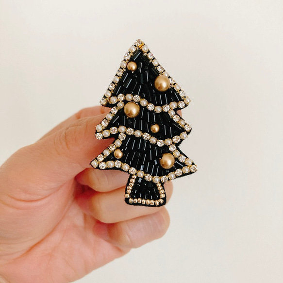 [套裝] 聖誕樹胸針（黑色 x 金色） 第3張的照片