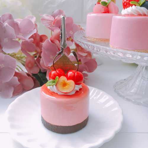 さくらんぼムースケーキ メモスタンド フェイクスイーツ☆ スイーツ