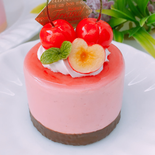 さくらんぼムースケーキ メモスタンド フェイクスイーツ☆ スイーツ