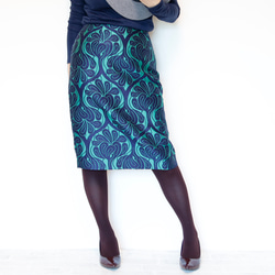 Covent Garden Green - 錦緞圖案帥氣緊身裙 第3張的照片