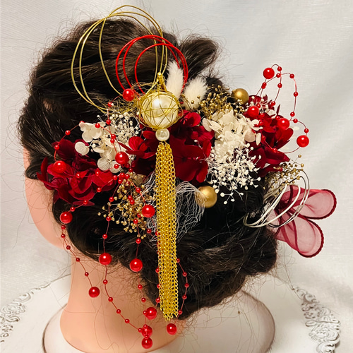 成人式髪飾り 結婚式髪飾り 揺れるパールチェーンタッセル