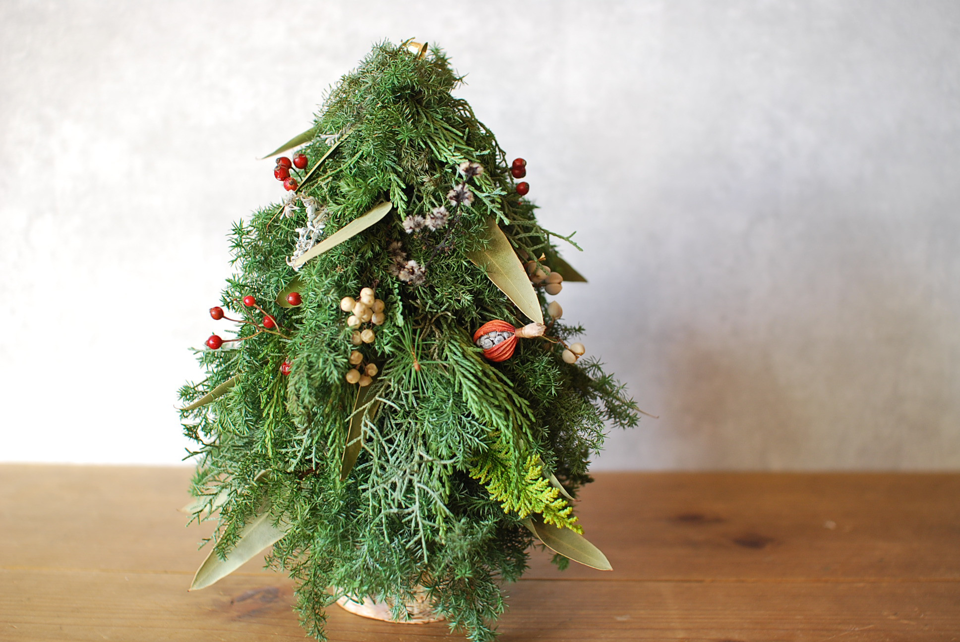 クリスマスツリー　ドライフラワー
