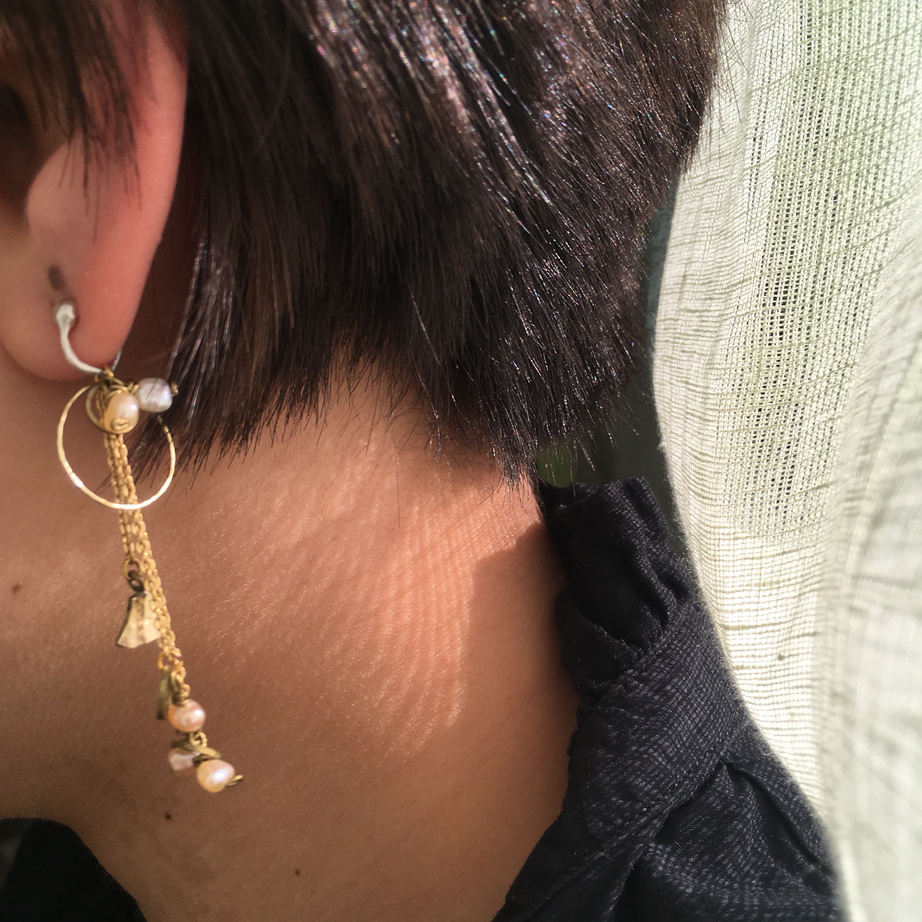 揺れる ノンホールロングピアス