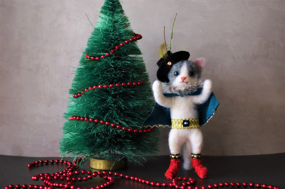 長靴を履いた猫（ミニ） 白猫　猫　 オーナメント　クリスマス　2WAY 　ドール　羊毛フェルト 4枚目の画像