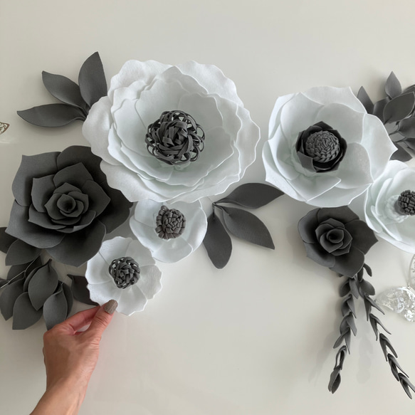 お洒落なモノトーンのウォールフラワー7つセット(葉っぱ付き