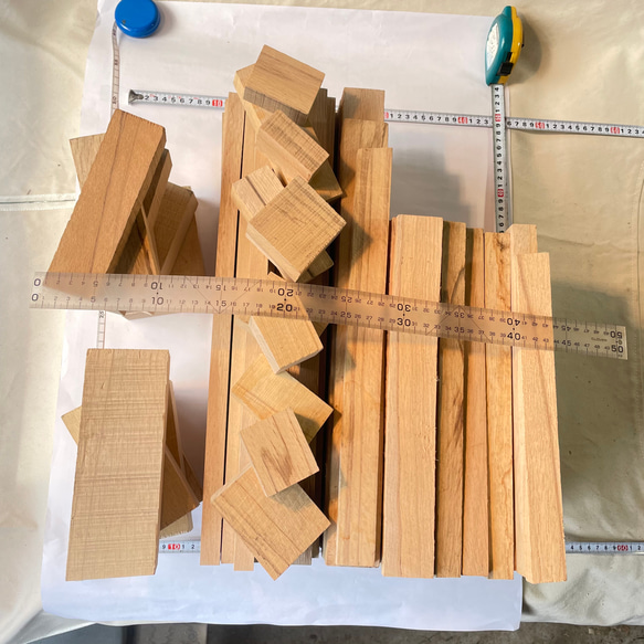 樫 乾燥材 端材 平 角 ブロック20kg(Ｅ2101)杭 DIY木工 彫刻 大工道具 柄 ばち ヌンチャク 拍子木 4枚目の画像