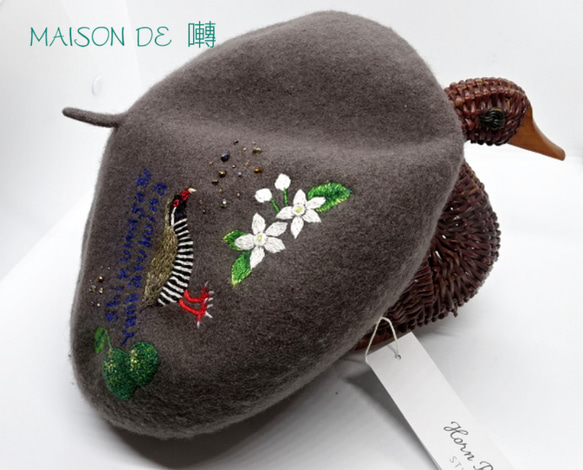 ヤンバルクイナとシークヮーサーの手刺繍ベレー帽(ジュニアサイズ) 6枚目の画像