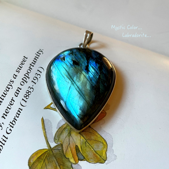 Sv925】* StoneArt* Mystic Color・・・ ”ラブラドライトBigペンダント 